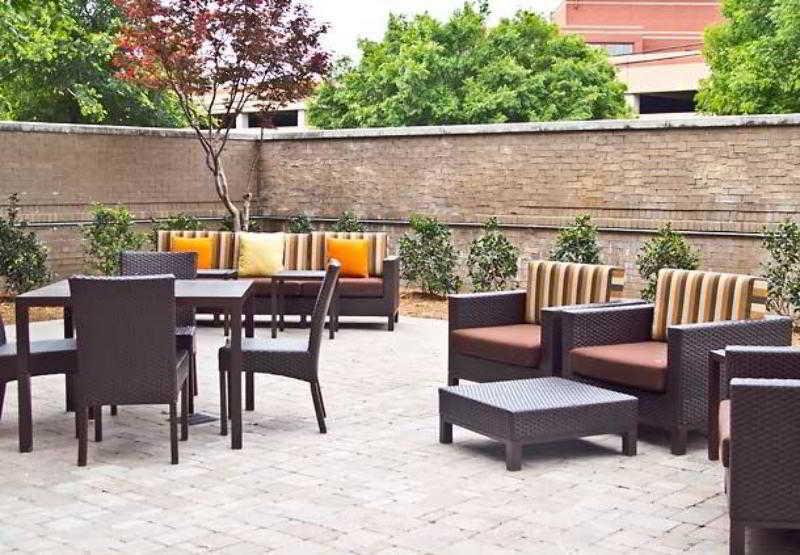 Sonesta Select Dallas Hotel